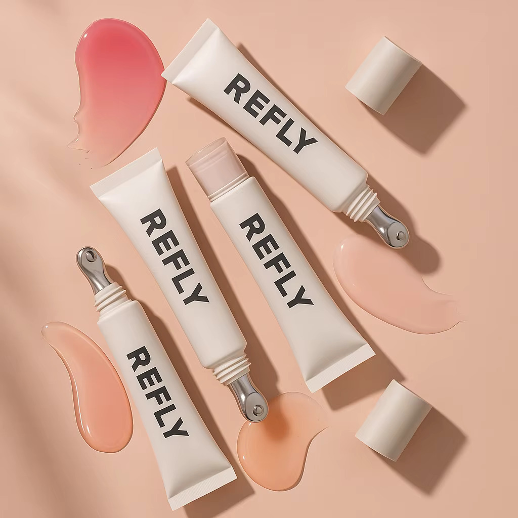 15ml Custom Empty Squeeze Plastic Hydrating Lipstick Tube Lip Balm Lip Gloss Container With Zinc Alloy Metal Applicator